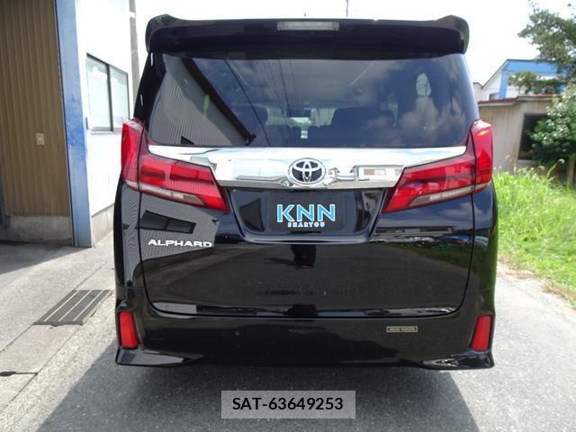 Toyota ALPHARD 2021-06 8222512-15