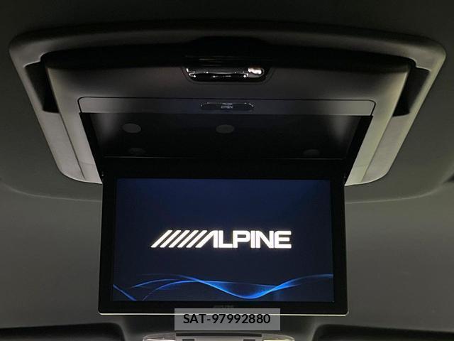 Toyota ALPHARD 2017-08 8222664-3