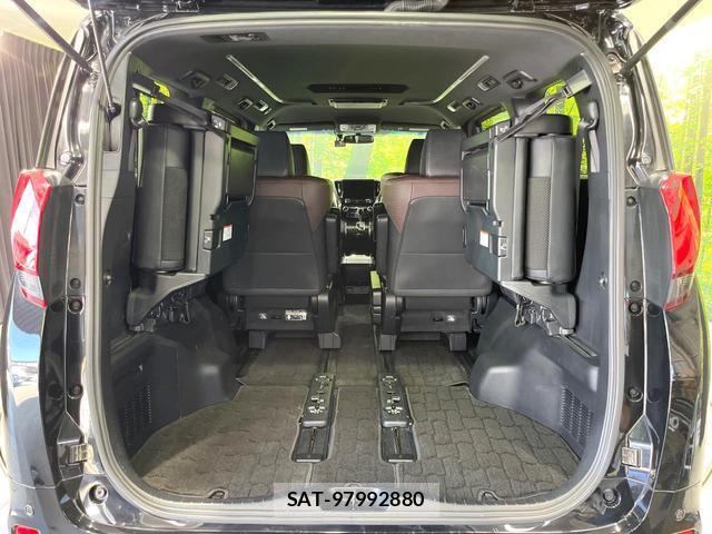 Toyota ALPHARD 2017-08 8222664-9