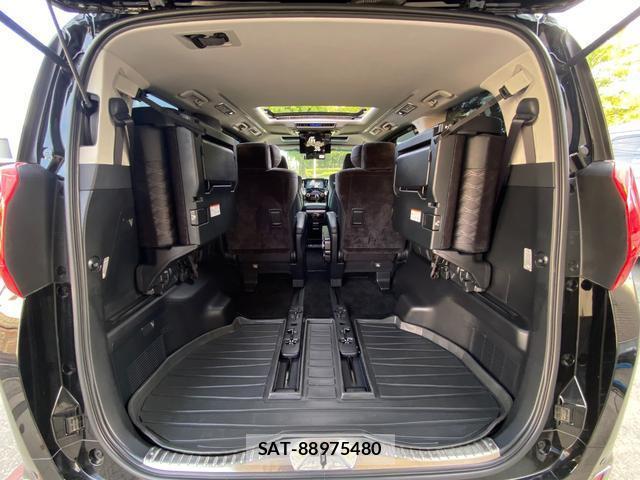Toyota ALPHARD 2017-10 8223438-17