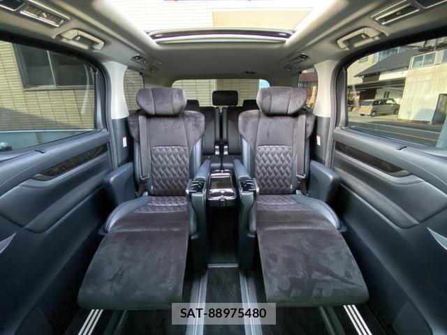 Toyota ALPHARD 2017-10 8223438-8