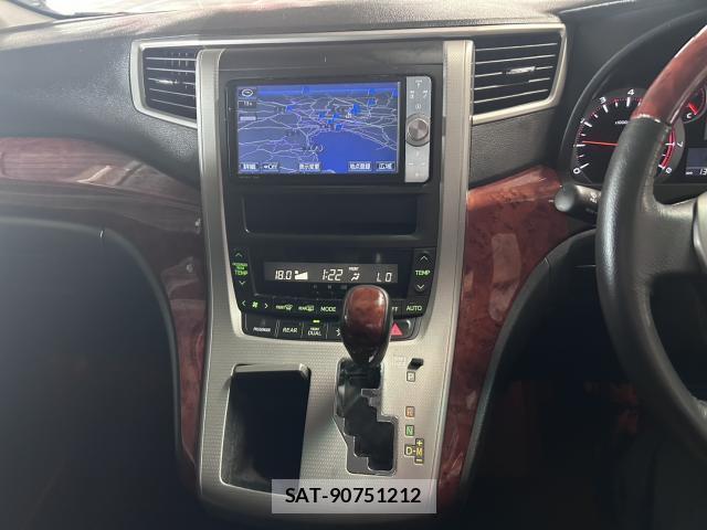 Toyota ALPHARD 2011-10 8223669-11
