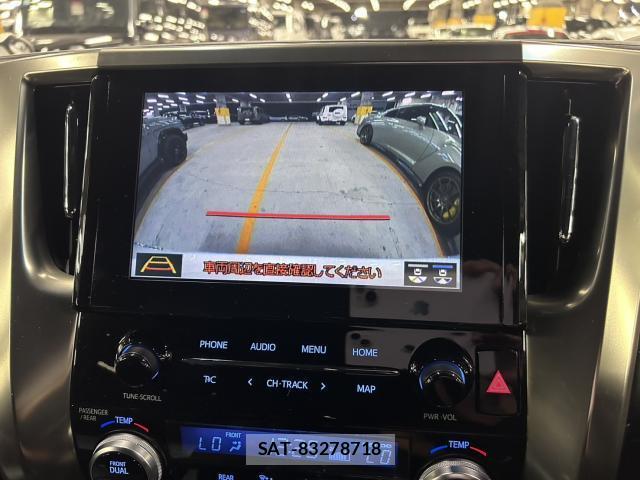 Toyota ALPHARD 2021-09 8223681-12