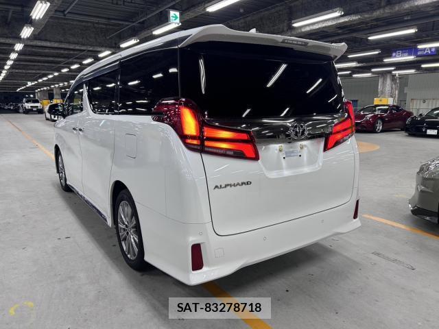 Toyota ALPHARD 2021-09 8223681-8