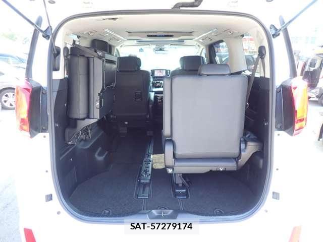 Toyota ALPHARD 2022-04 8223825-11