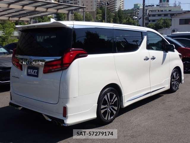 Toyota ALPHARD 2022-04 8223825-17