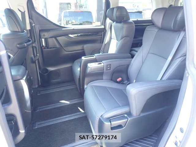 Toyota ALPHARD 2022-04 8223825-7