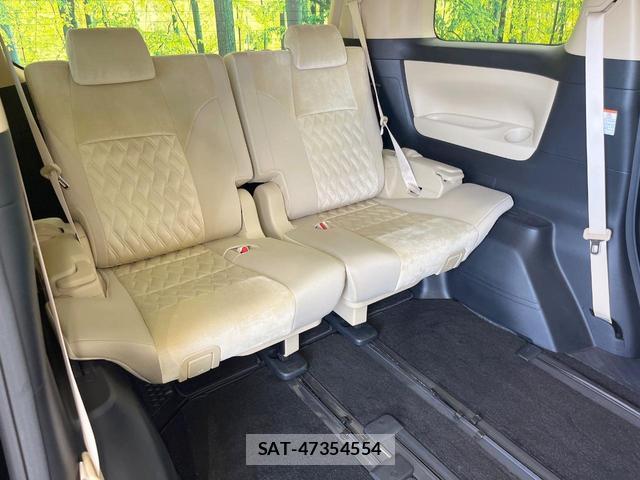 Toyota ALPHARD 2019-10 8224003-9
