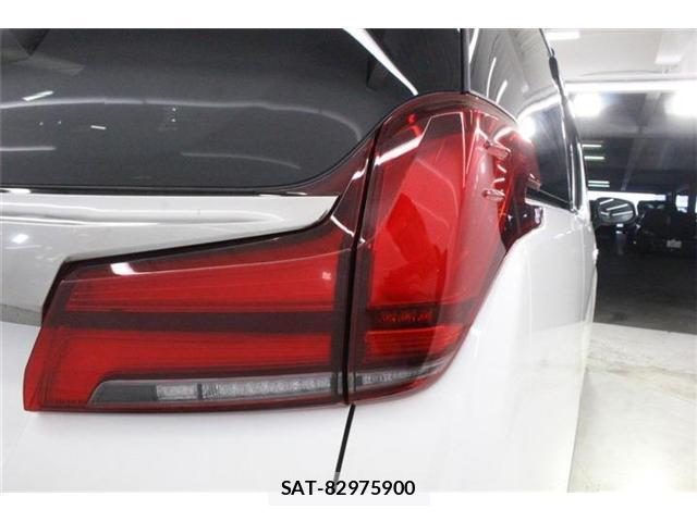 Toyota ALPHARD 2020-12 8224217-18