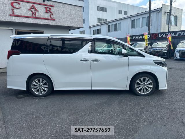 Toyota ALPHARD 2019-09 8224447-11