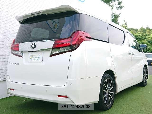 Toyota ALPHARD 2016-09 8224694-2
