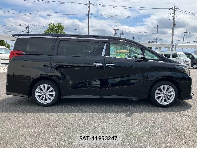 Toyota ALPHARD 2015-04 8224852-3