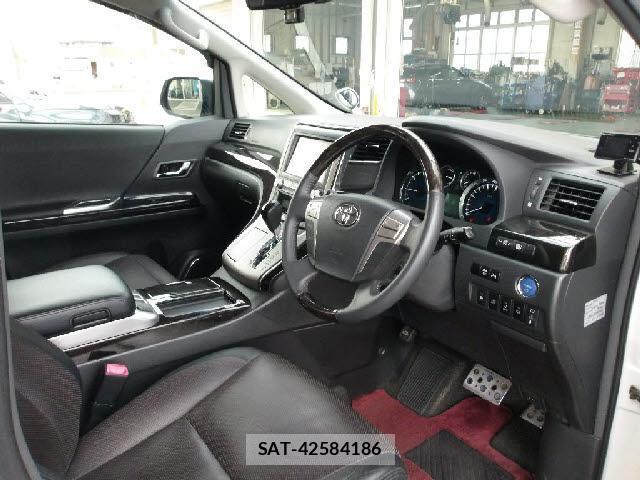 Toyota ALPHARD 2014-07 8224867-2