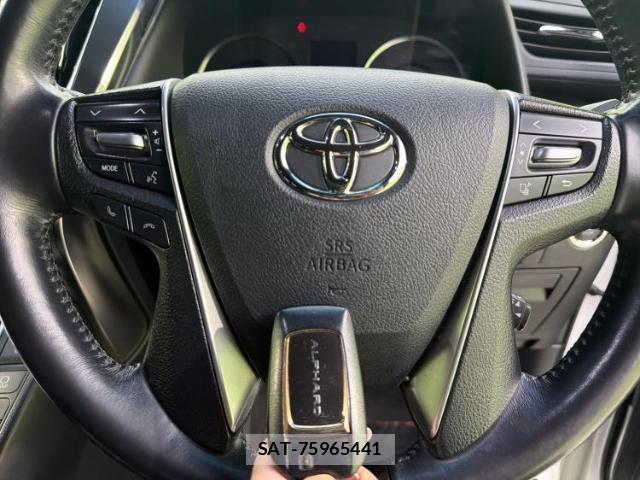 Toyota ALPHARD 2017-01 8225085-14