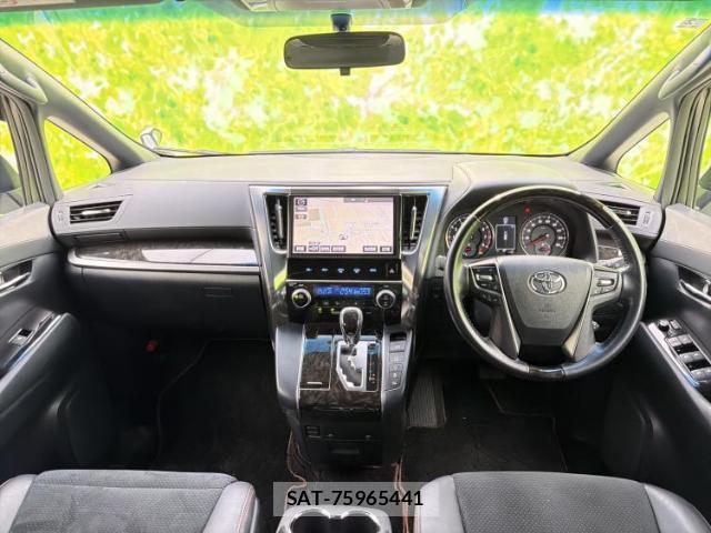 Toyota ALPHARD 2017-01 8225085-3