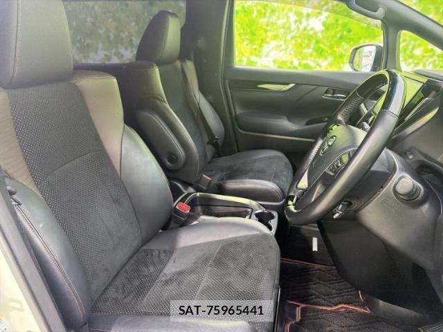Toyota ALPHARD 2017-01 8225085-4