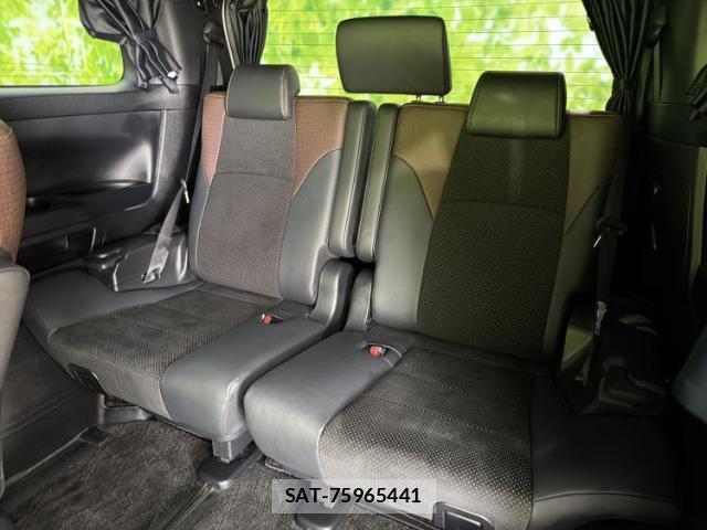Toyota ALPHARD 2017-01 8225085-7