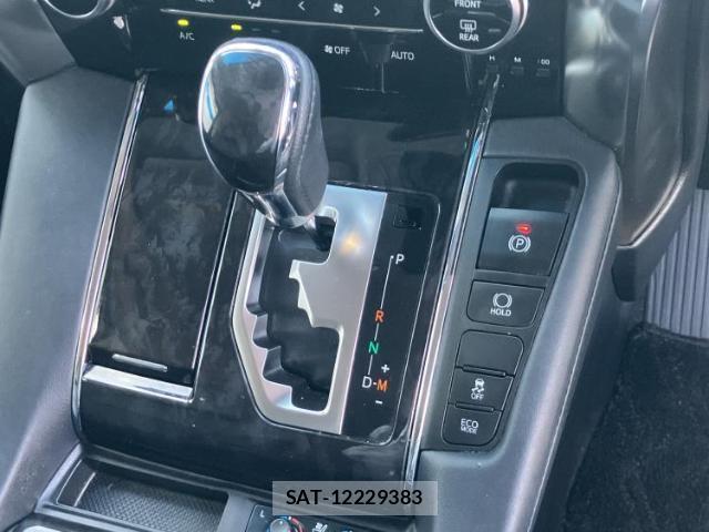 Toyota ALPHARD 2019-07 8225189-17