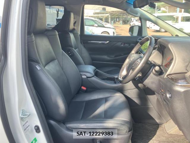 Toyota ALPHARD 2019-07 8225189-3