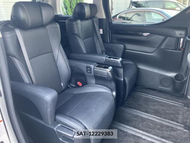Toyota ALPHARD 2019-07 8225189-4