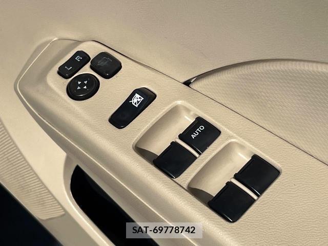 Suzuki ALTO 2013-02 8219672-6