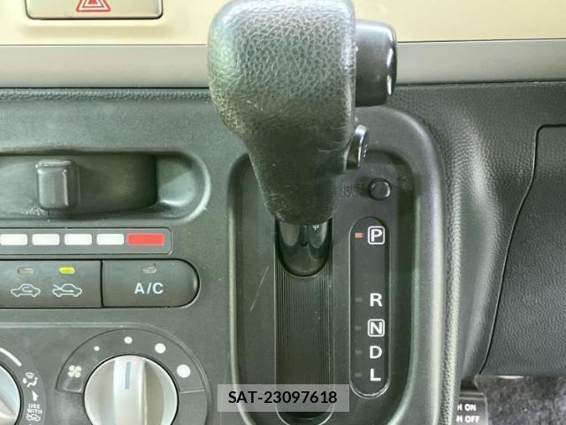 Suzuki LAPIN 2011-05 8225317-14