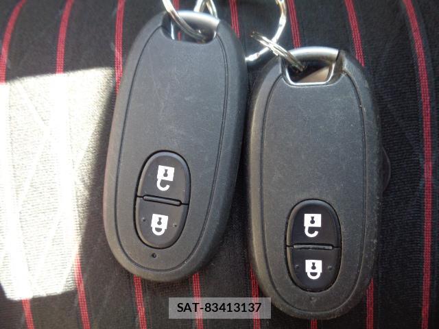 Suzuki ALTO 2017-03 8223896-9