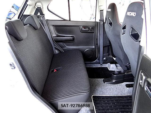 Suzuki ALTO WORKS 2016-04 8225040-16