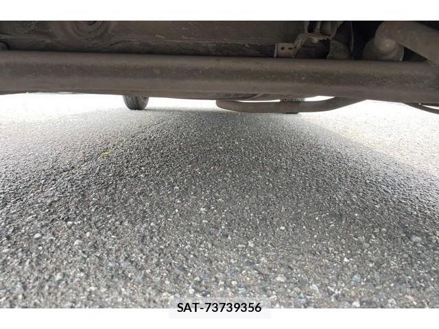 Suzuki ALTO 2017-06 8218648-7