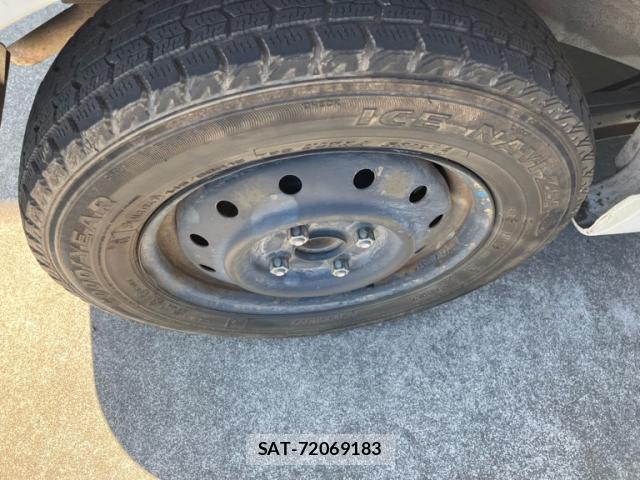 Suzuki ALTO 2011-12 8220390-3