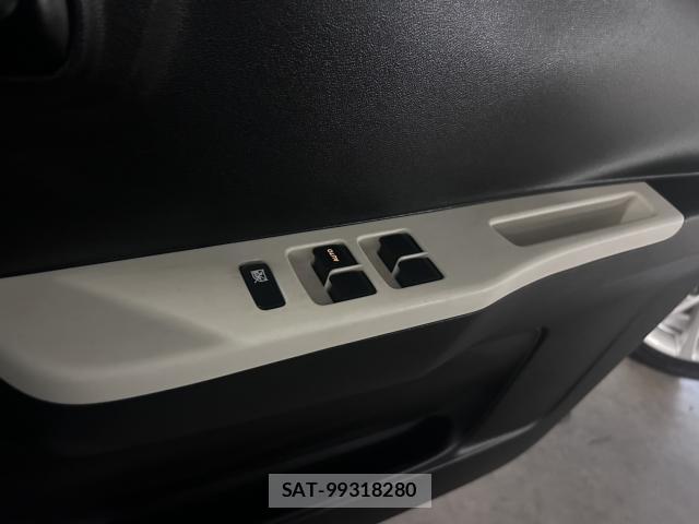 Suzuki ALTO 2017-02 8223672-12