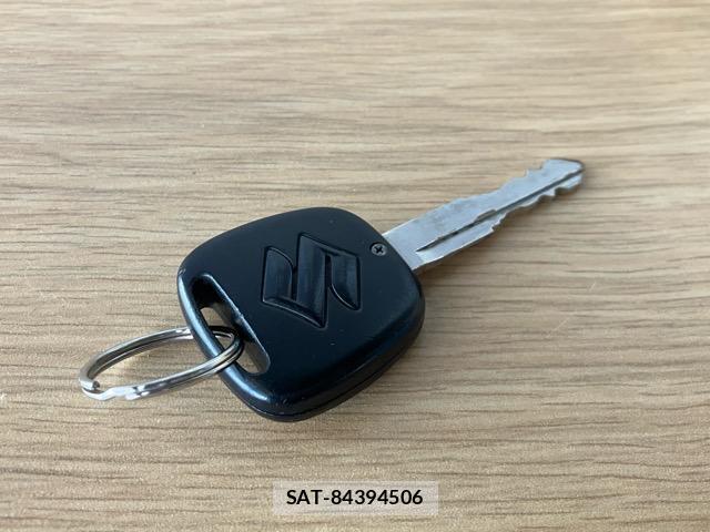 Suzuki ALTO 2018-04 8224115-18