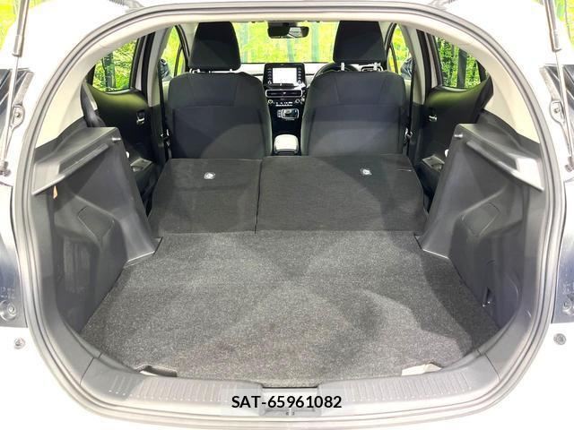 Toyota AQUA 2025-05 8216129-10