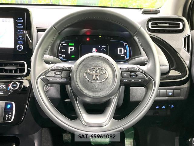 Toyota AQUA 2025-05 8216129-11