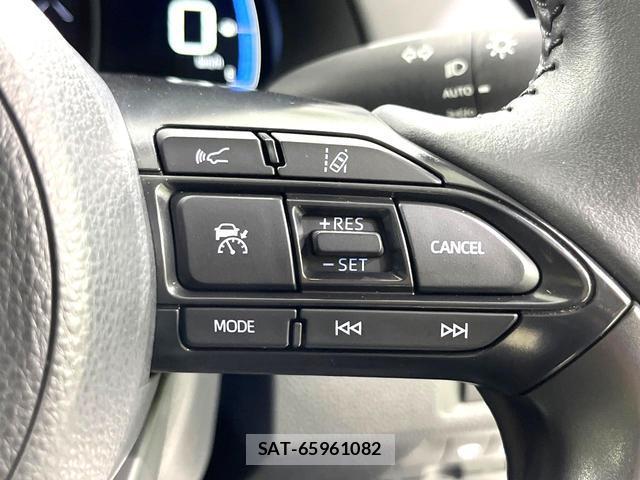 Toyota AQUA 2025-05 8216129-6