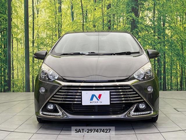 Toyota AQUA 2015-11 8216269-13