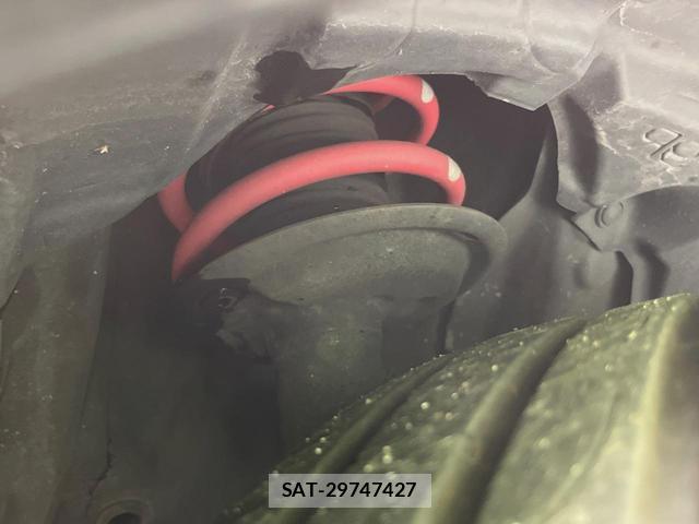 Toyota AQUA 2015-11 8216269-19