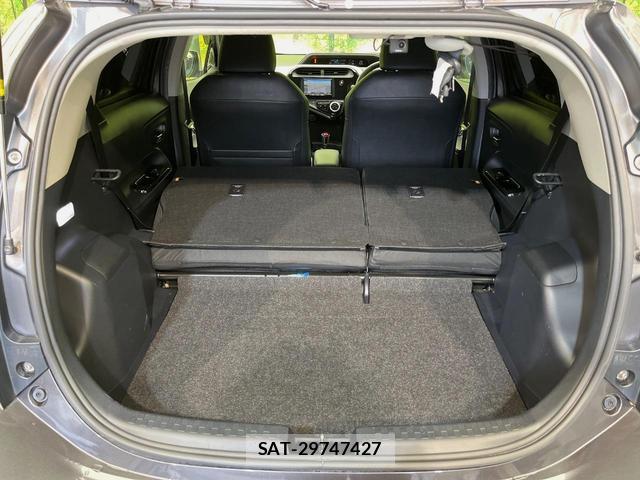 Toyota AQUA 2015-11 8216269-9