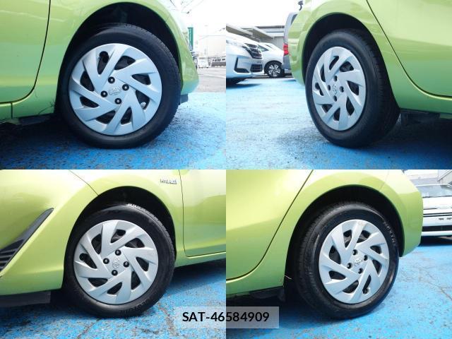 Toyota AQUA 2017-09 8216758-8