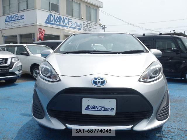 Toyota AQUA 2020-01 8216759-13