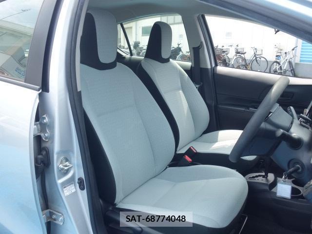 Toyota AQUA 2020-01 8216759-9