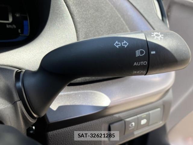 Toyota AQUA 2024-12 8216818-14