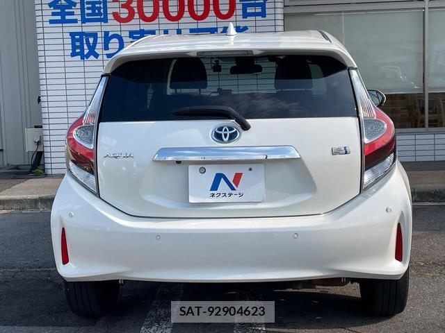 Toyota AQUA 2020-09 8216883-14