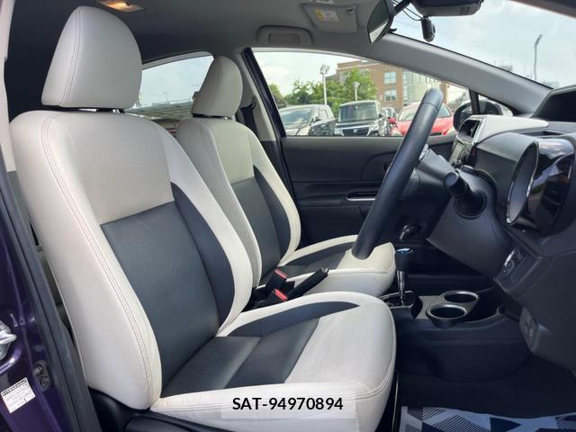 Toyota AQUA 2017-11 8216927-7