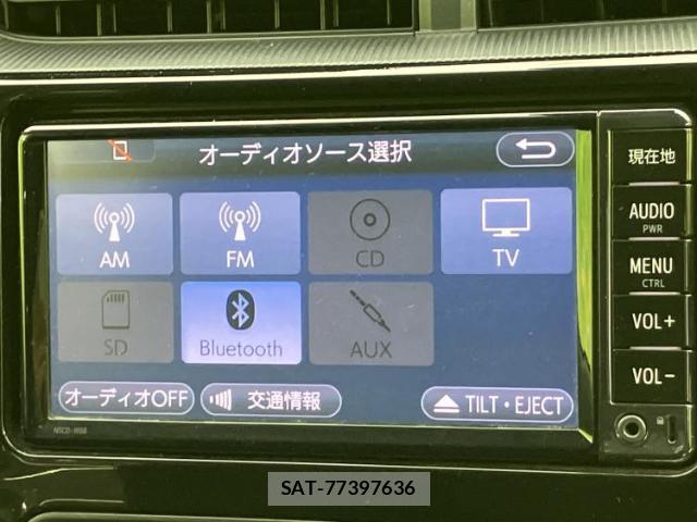 Toyota AQUA 2018-06 8216929-10
