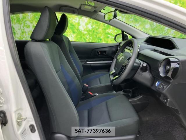 Toyota AQUA 2018-06 8216929-3