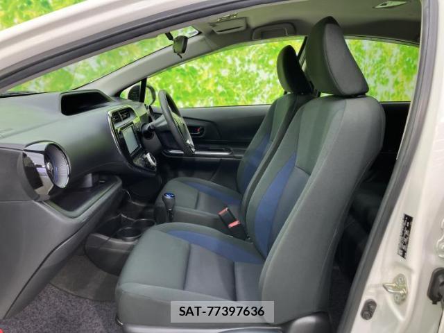 Toyota AQUA 2018-06 8216929-6