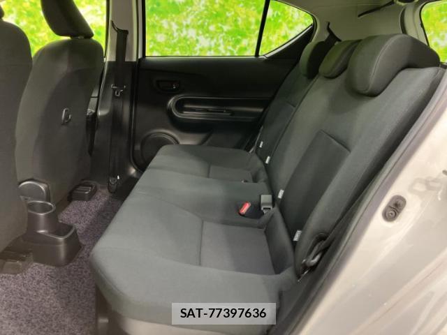 Toyota AQUA 2018-06 8216929-7