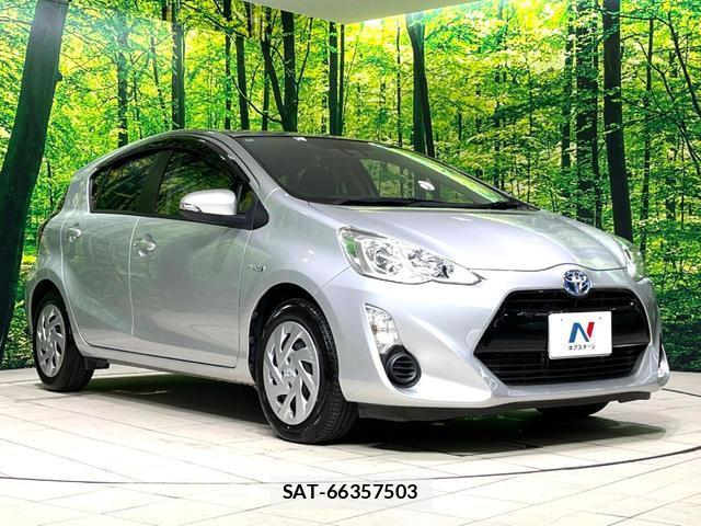Toyota AQUA 2016-05 8217101-16