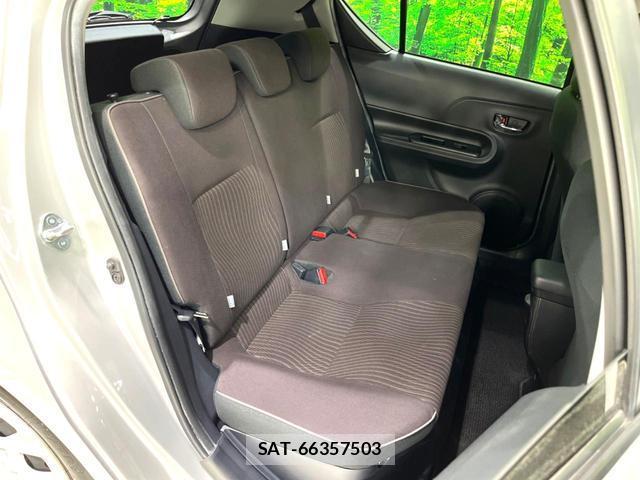 Toyota AQUA 2016-05 8217101-9